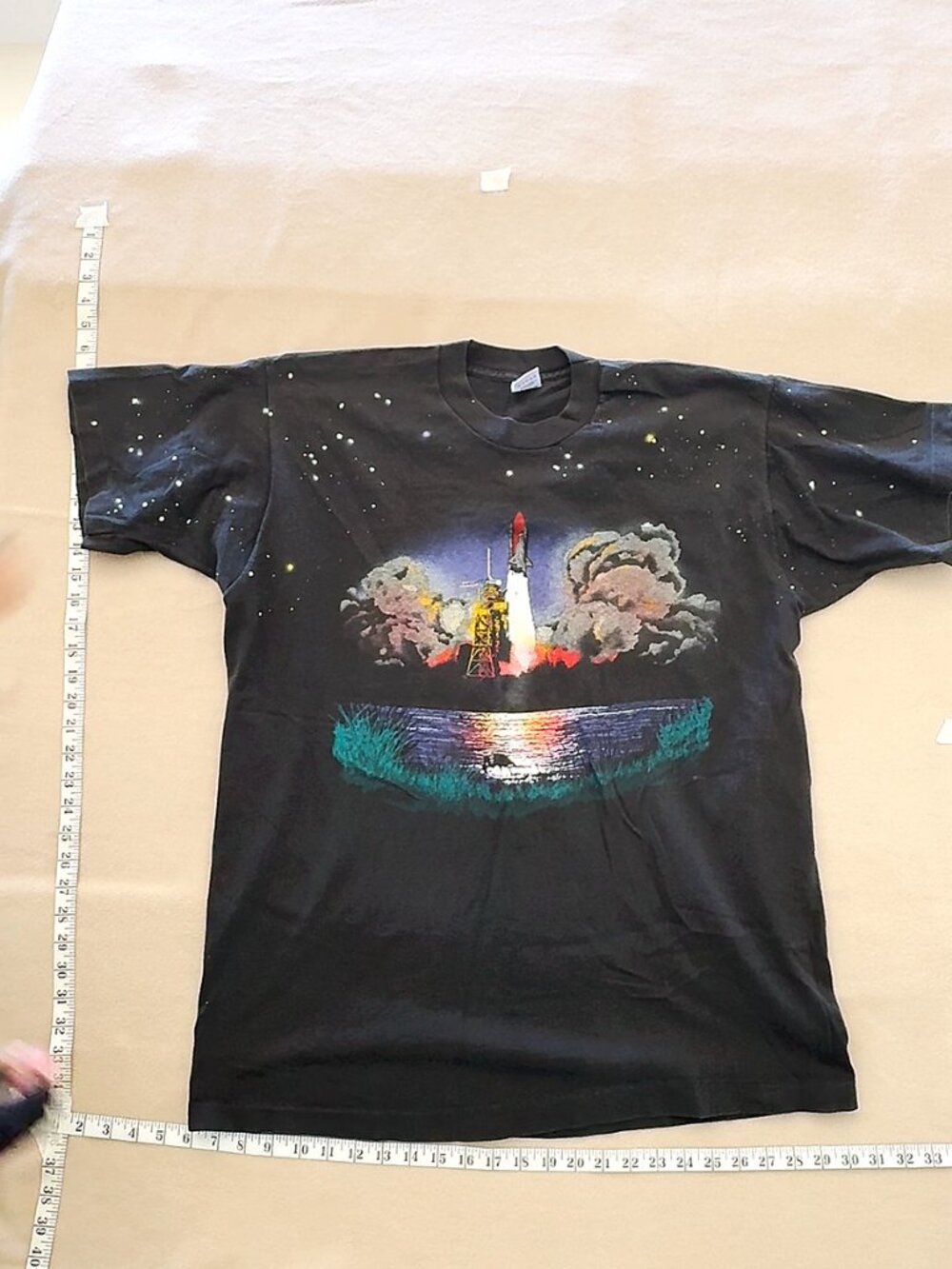 Classic Platinum Space Shuttle Launch Graphic T-Shirt Black L Made in USA